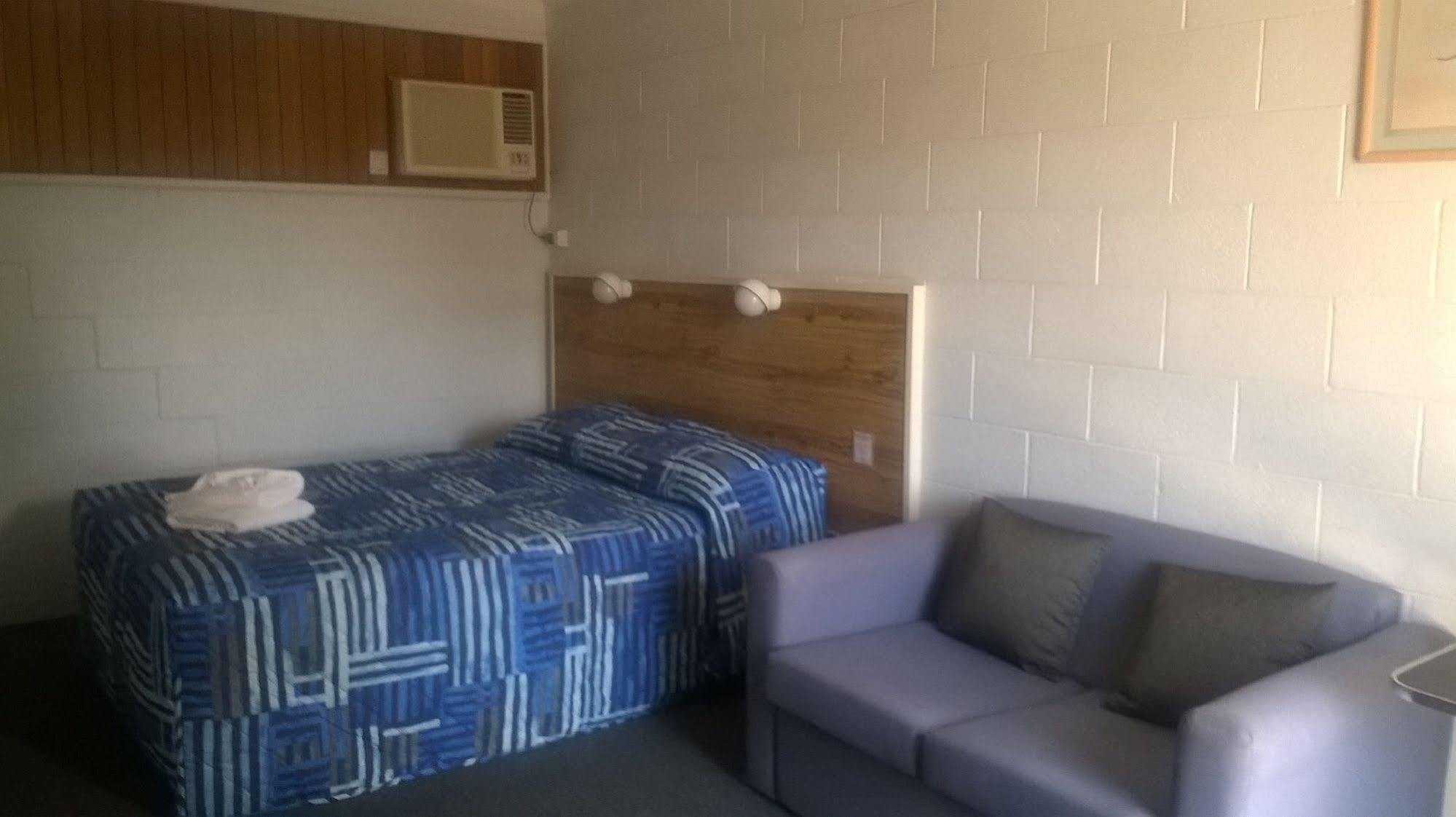 Warren Motor Inn Extérieur photo