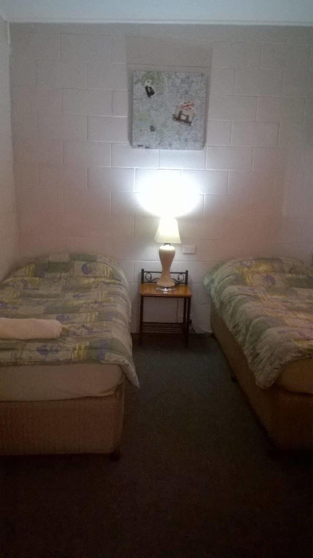 Warren Motor Inn Extérieur photo
